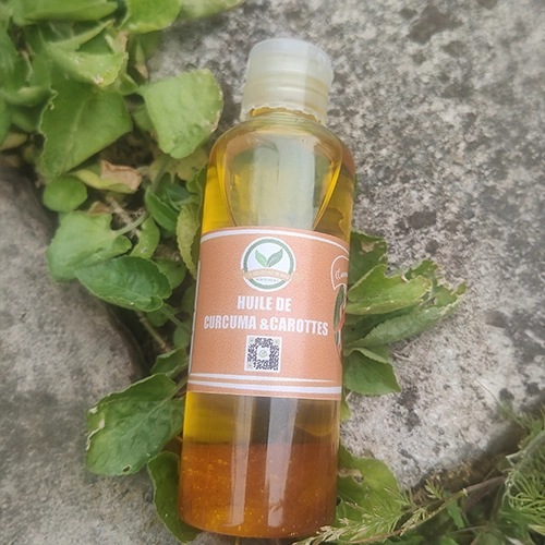 Huile de carottes et Curcuma