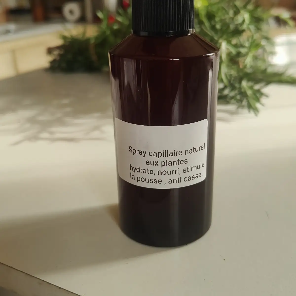 Spray capillaire naturel aux plantes