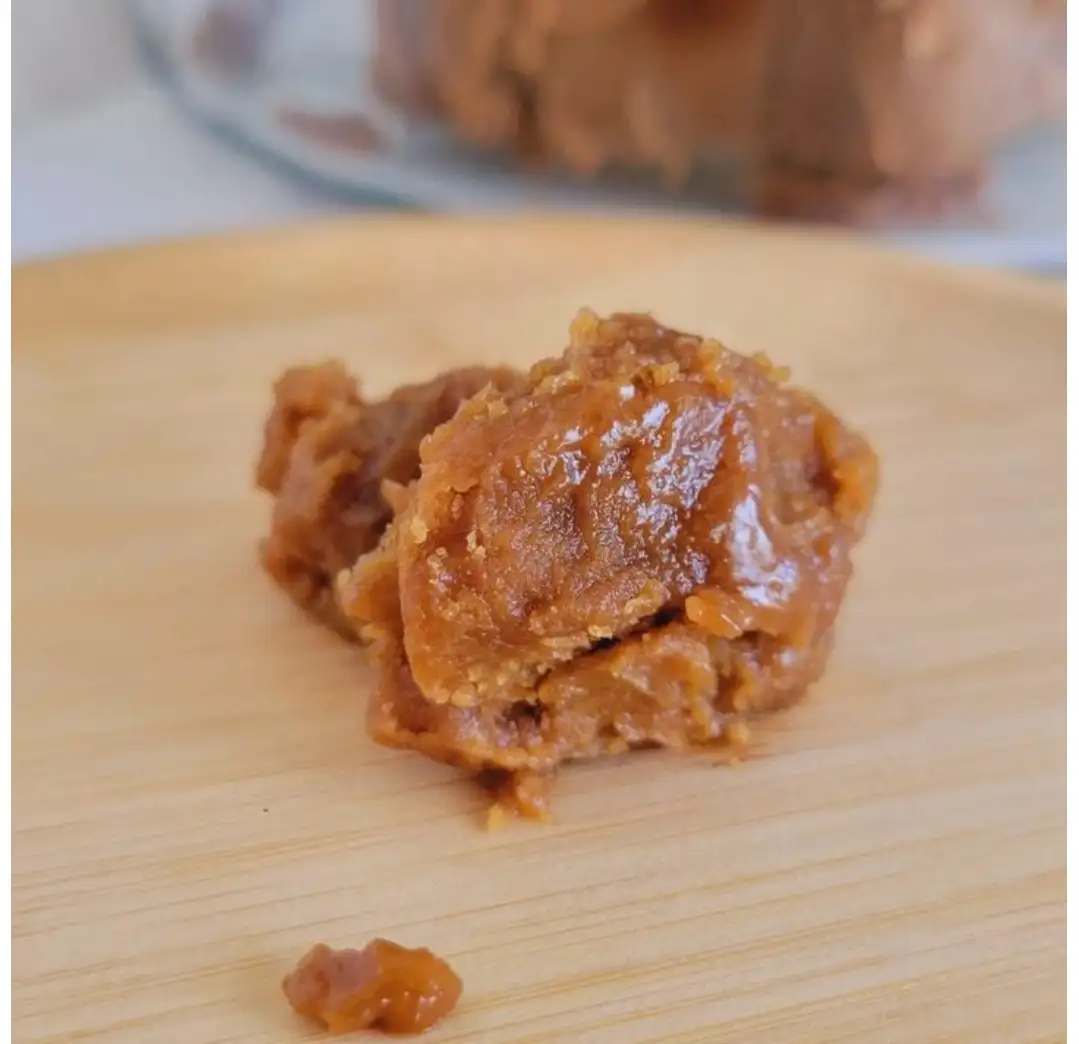 Huile précieuse de noix de palmiste (batana)