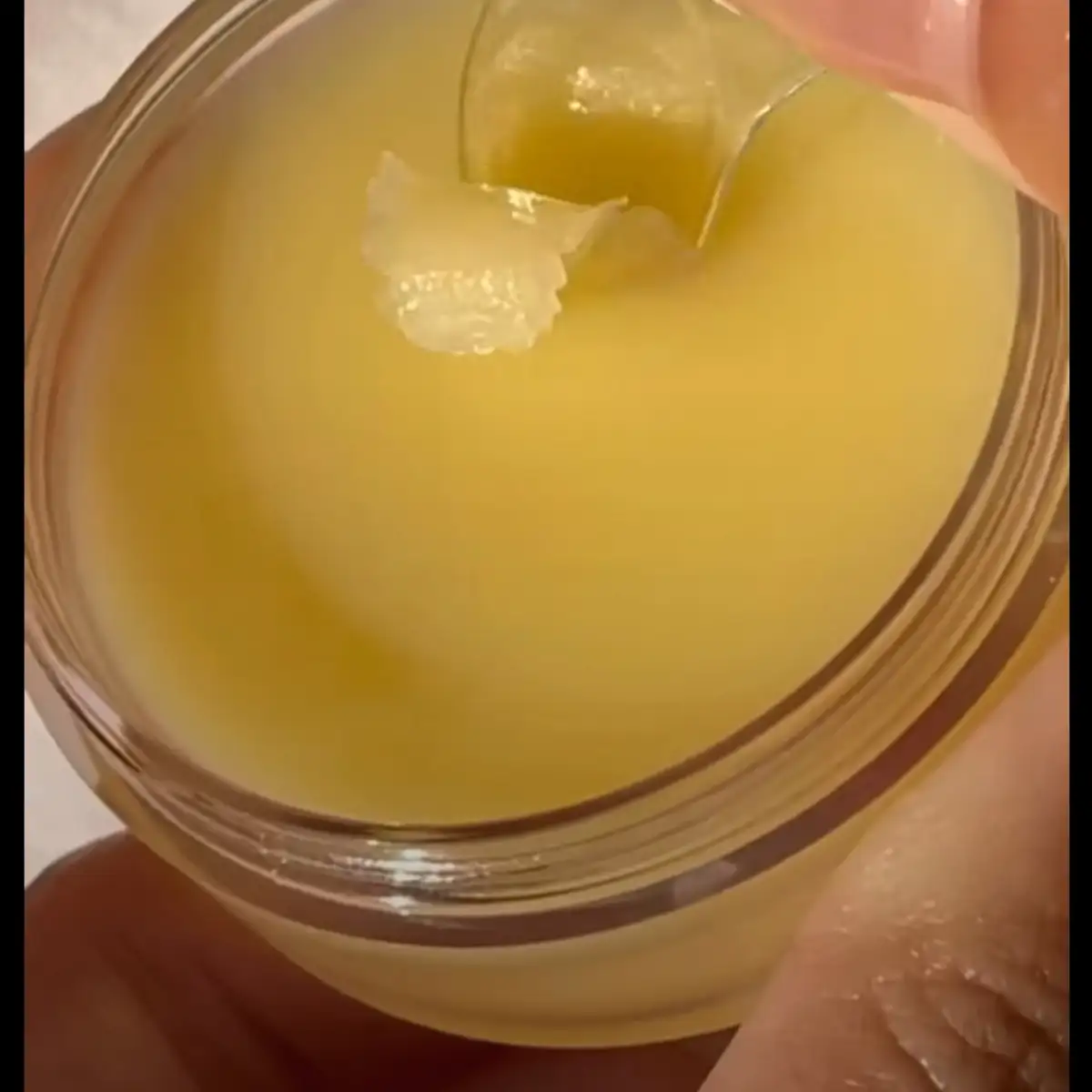 Baume éclaircissant et hydratante