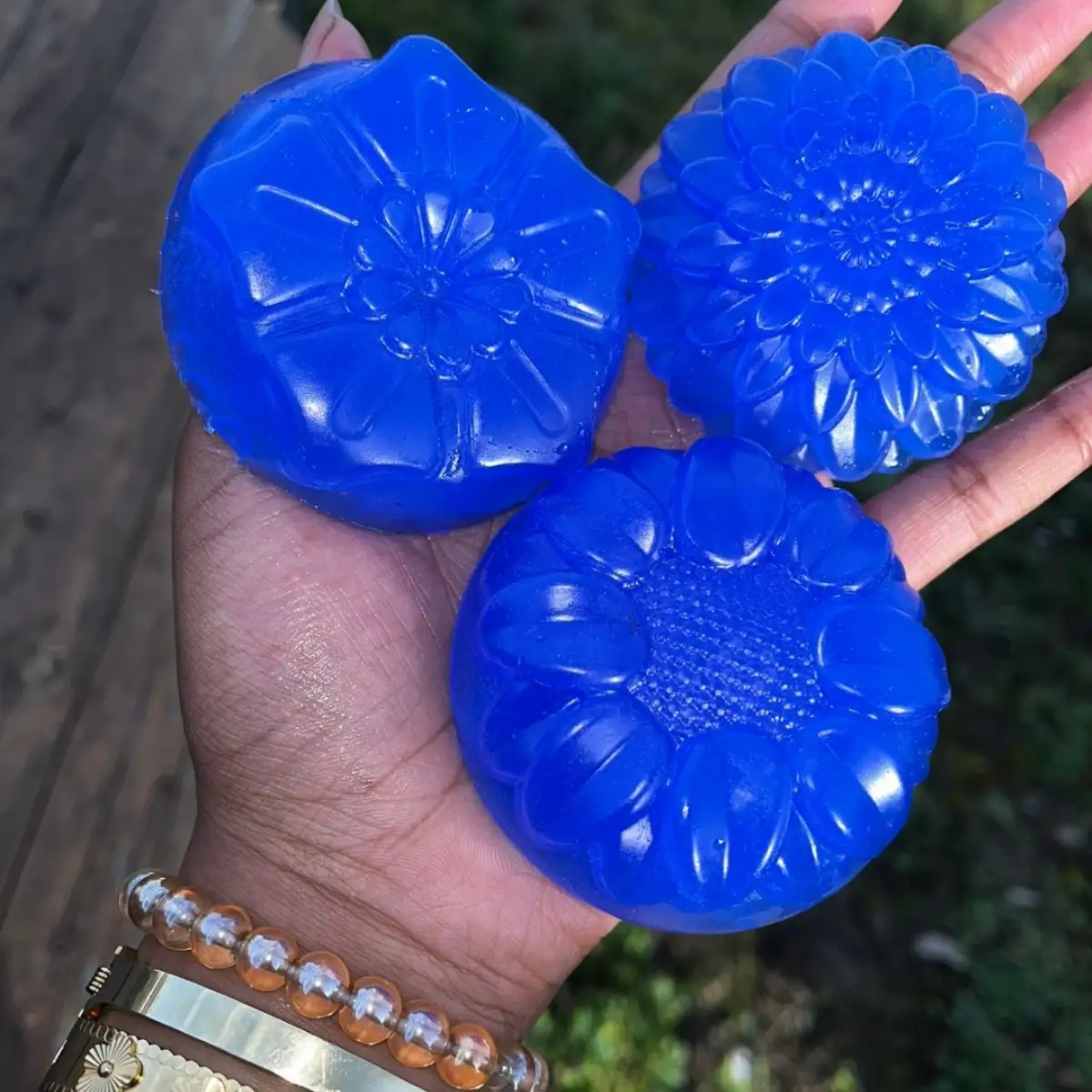 Savon à la poudre de nila